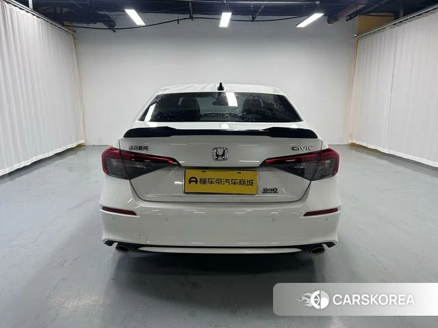 Honda Civic id 4240682 из Китая 8