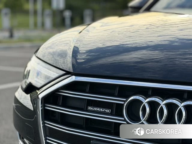 Audi A6L id 4297561 из Китая 8