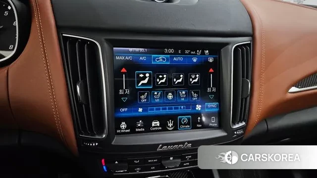 Maserati Levante id 3065990 из Кореи 8