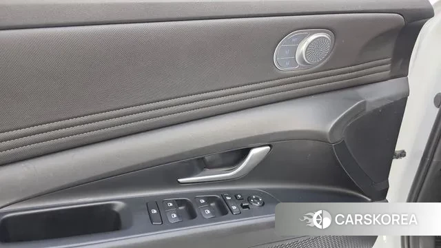 Hyundai Avante Hybrid (CN7) id 3770463 из Кореи 8