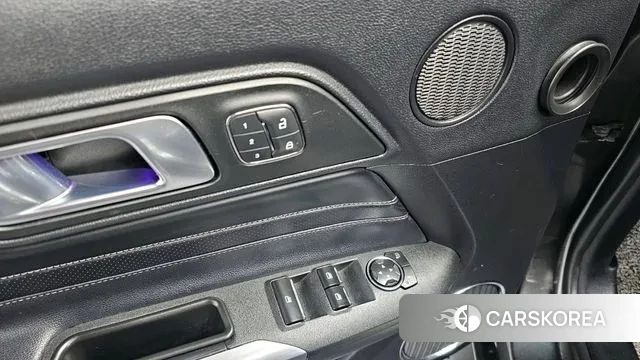 Ford Mustang id 3773074 из Кореи 8