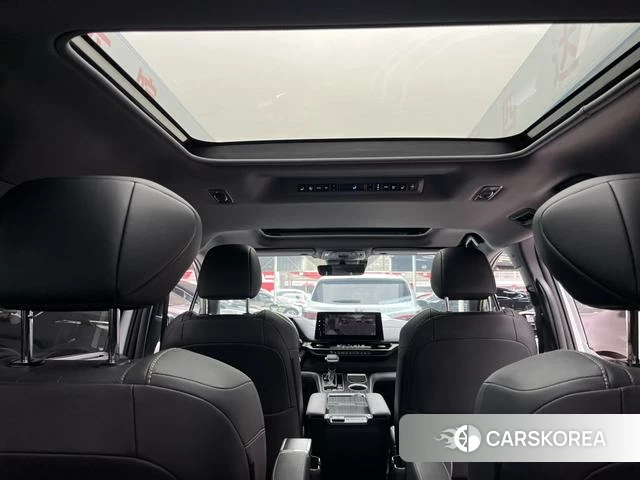 Toyota Saina id 4261114 из Китая 8