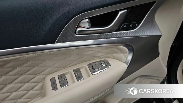 Genesis The New G70 id 3933593 из Кореи 8