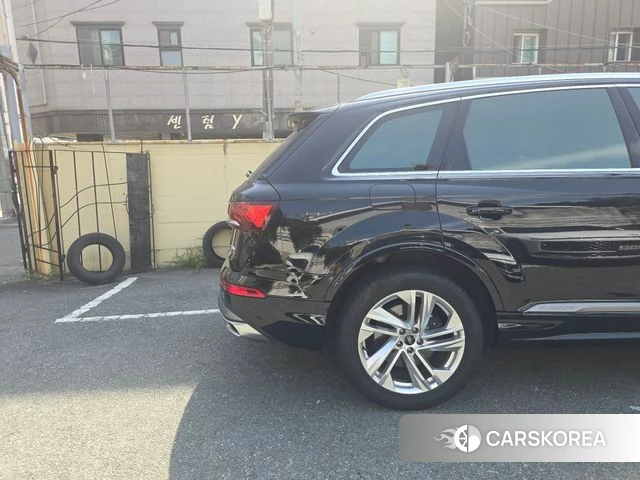 Audi Q7 (4M) id 3791936 из Кореи 8