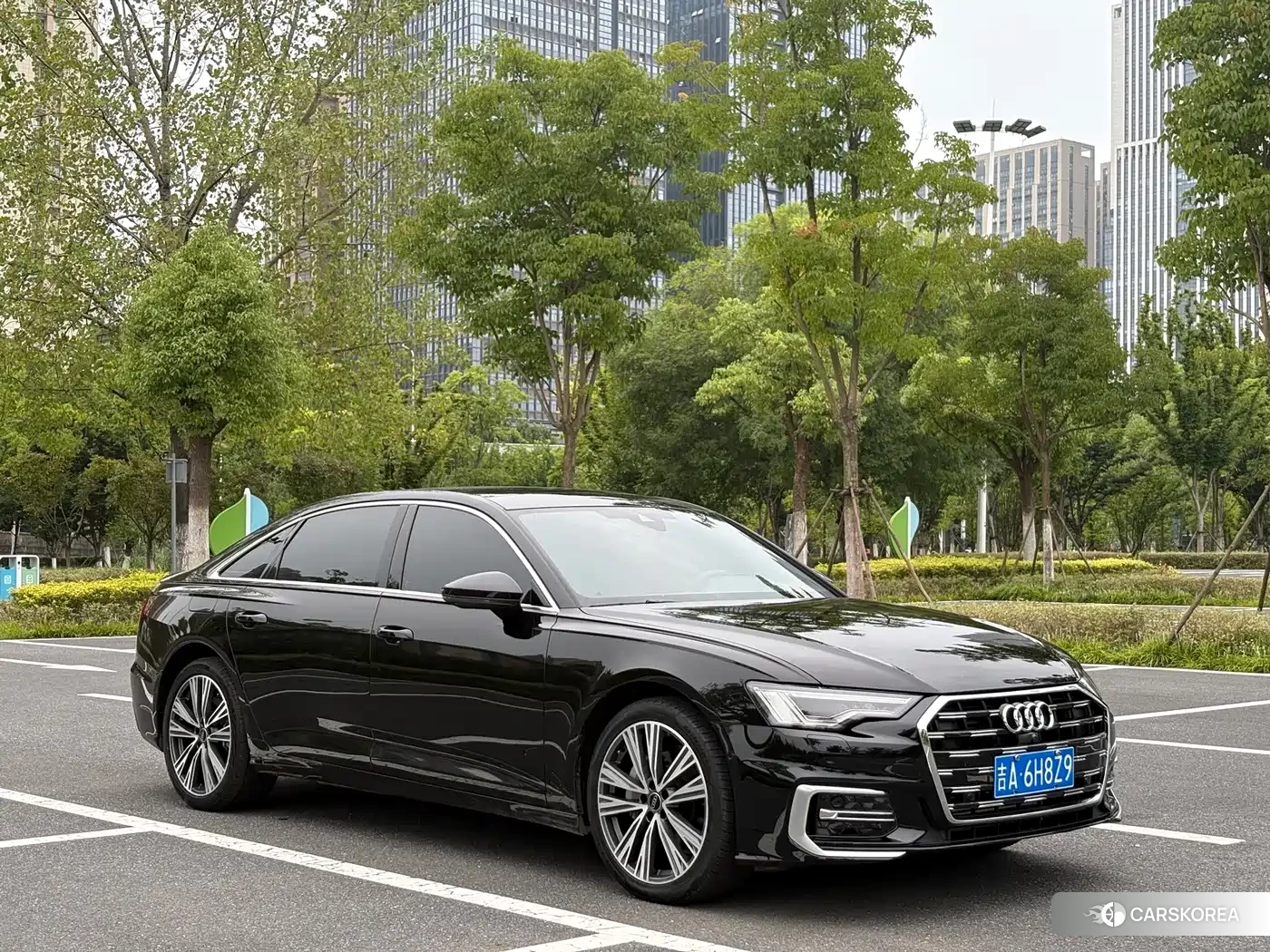 Audi A6L id 4629151 из Китая 8