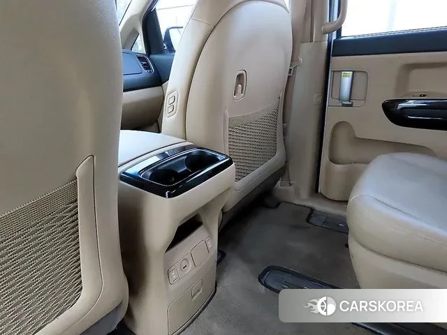 Kia The New Carnival id 3656322 из Кореи 8