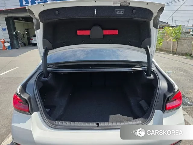 BMW 5 Series (G30) id 3043128 из Кореи 8