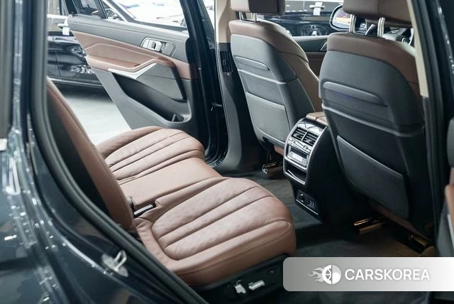 BMW X7 id 4217397 из Китая 8