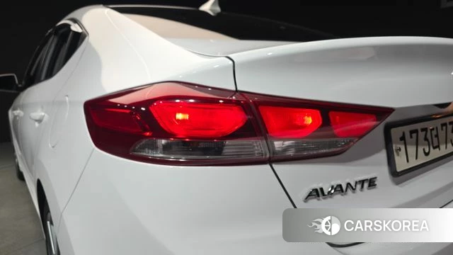 Hyundai Avante AD id 4430516 из Кореи 8