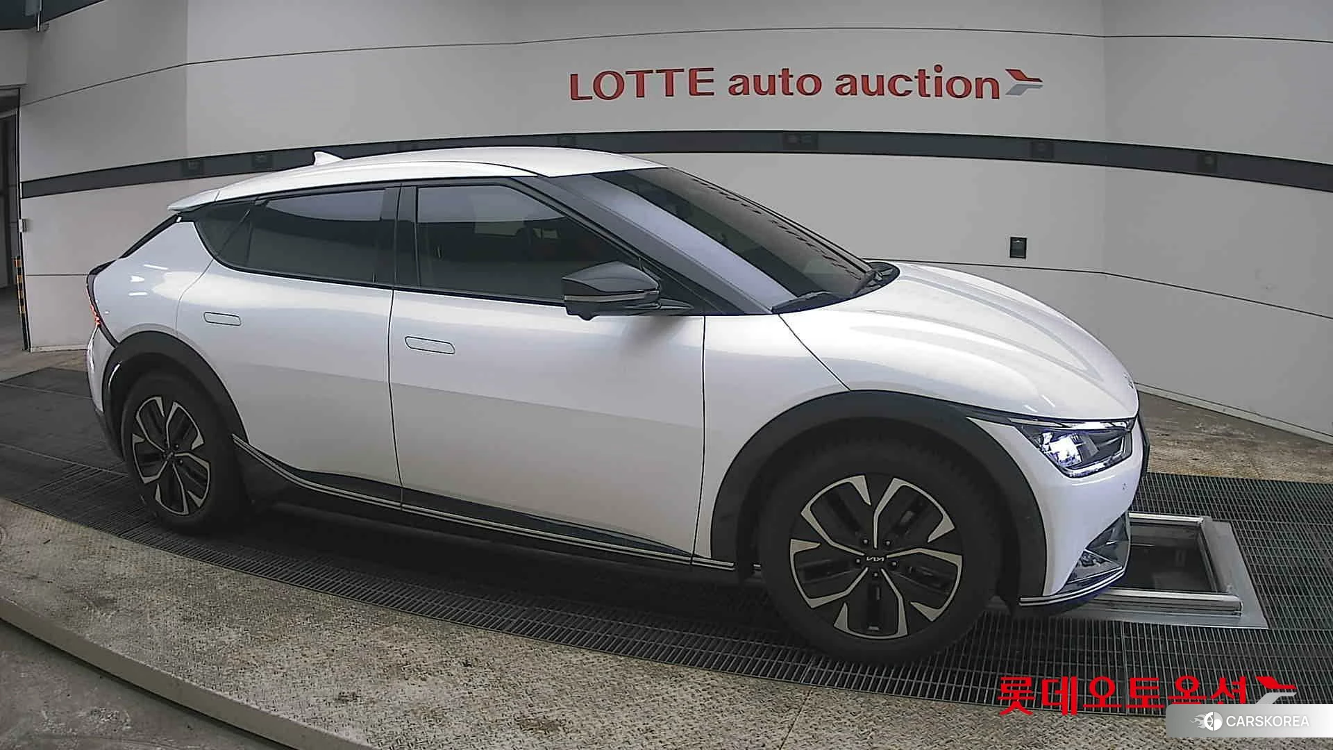 Kia EV6 id 3875712 из Кореи 8