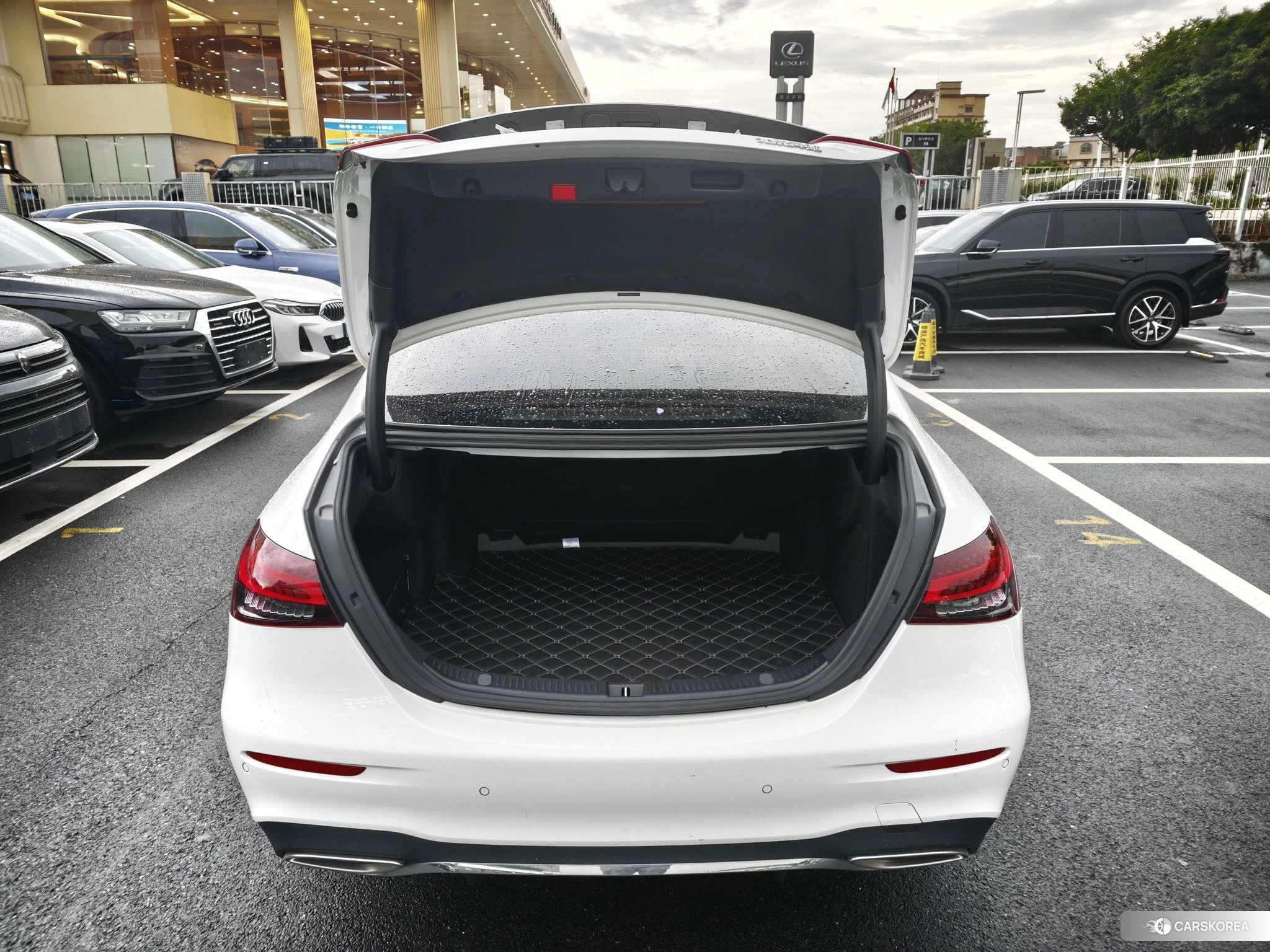 Mercedes-Benz E-Class id 4515142 из Китая 8