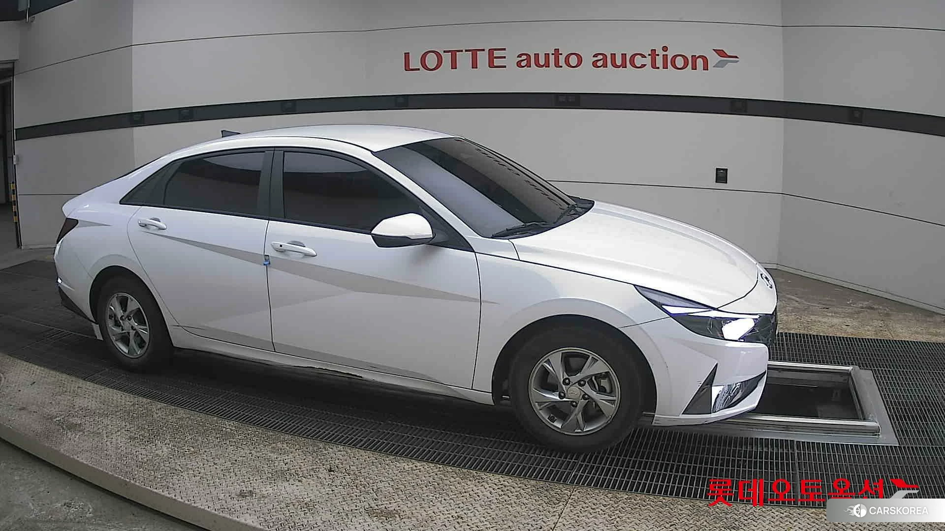 Hyundai Avante id 3875837 из Кореи 8