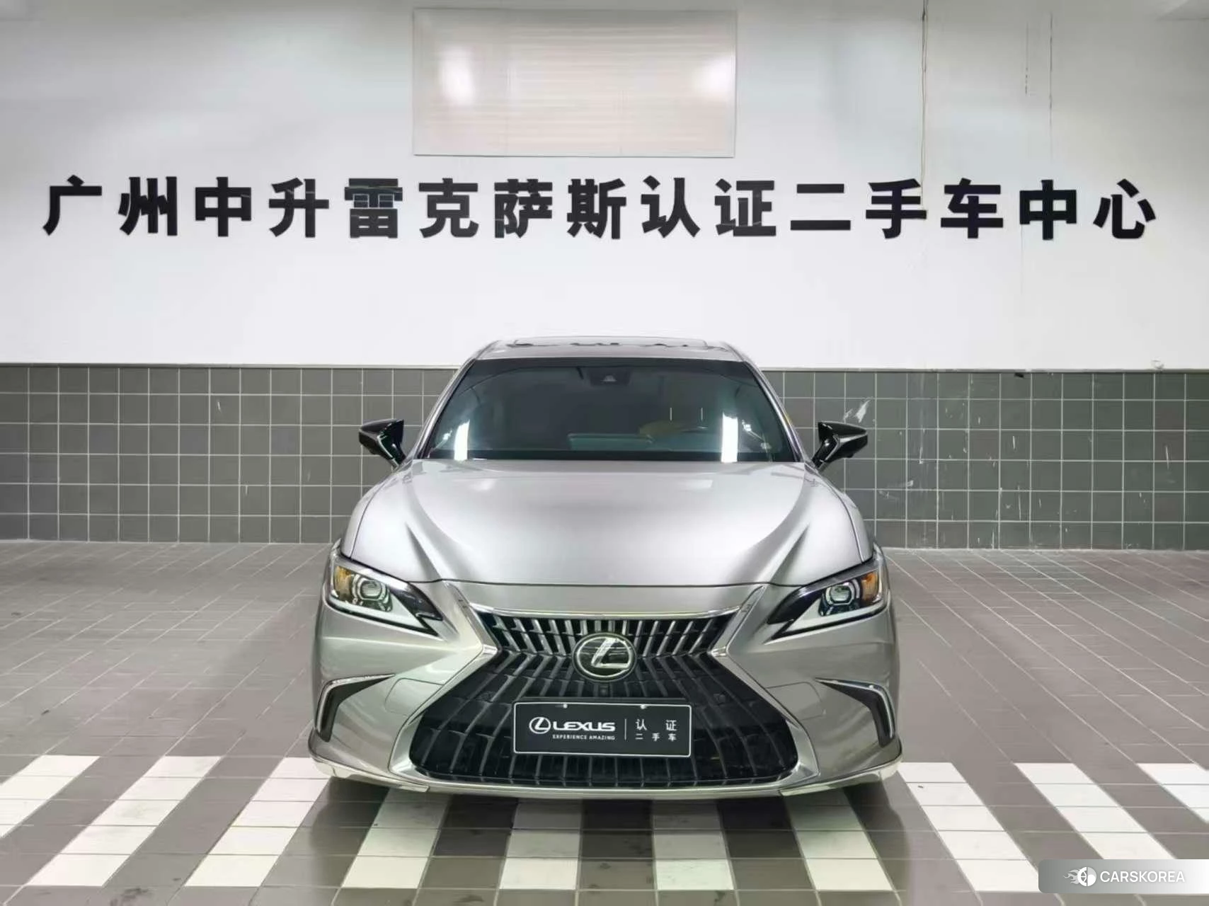 Lexus ES id 4406144 из Китая 8