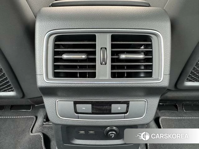 Audi Q5L id 4329235 из Китая 8