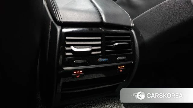 BMW 5 Series (G30) id 4196782 из Кореи 8