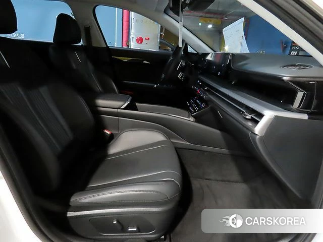 Hyundai Grandeur (GN7) id 4871385 из Кореи 8