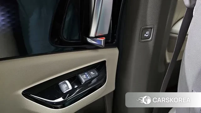 Kia Carnival 4th generation id 3312072 из Кореи 8