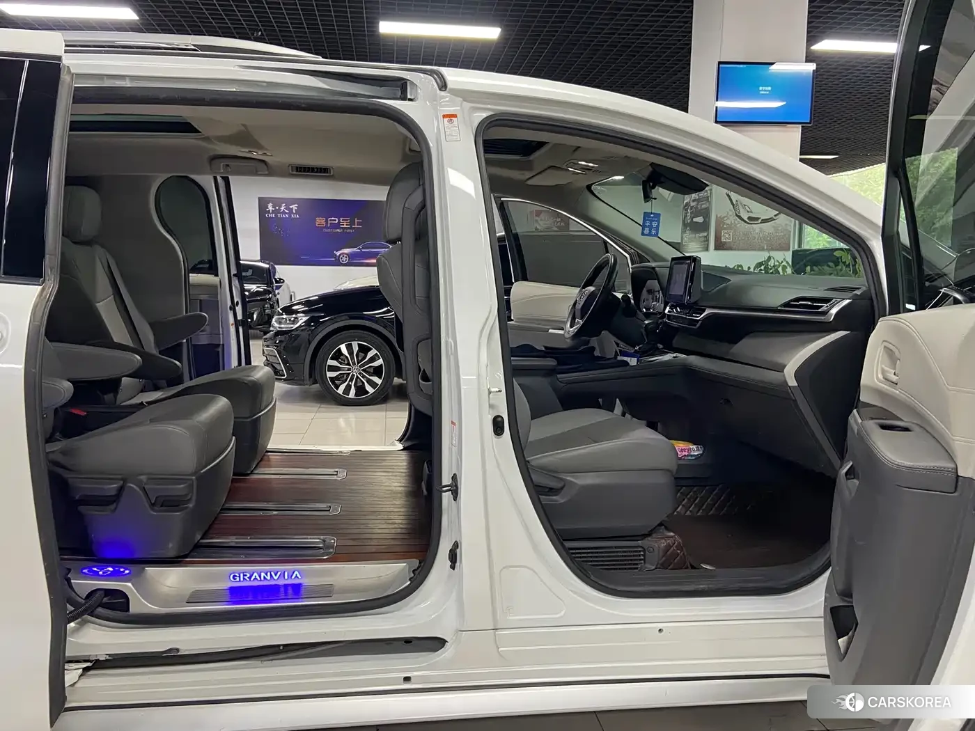 Toyota Granvia id 4538677 из Китая 8