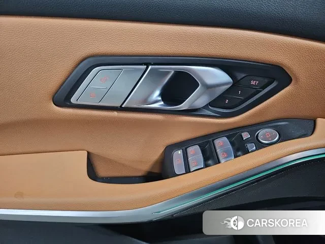 BMW 3 Series (G20) id 3745147 из Кореи 8