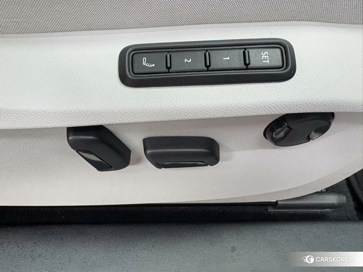 Volkswagen ID.6 X id 4452895 из Китая 8