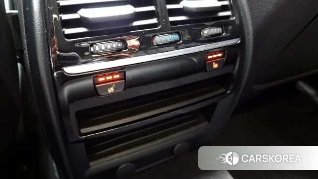 BMW 5 Series (G30) id 3235943 из Кореи 8