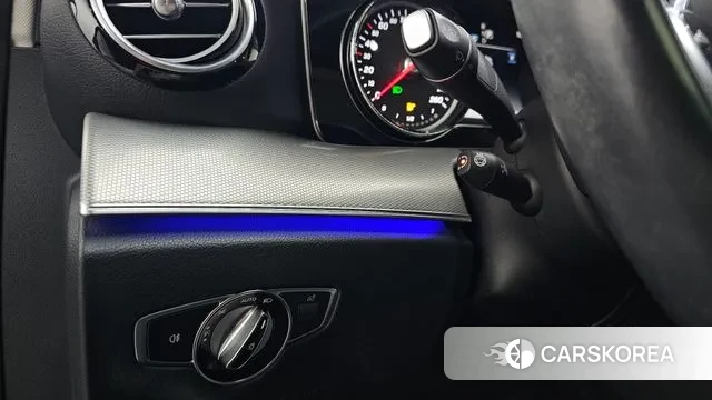 Mercedes-Benz E-Class W213 id 3193348 из Кореи 8