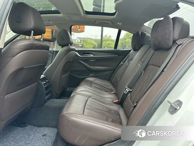 BMW 5 series PHEV id 4236359 из Китая 8