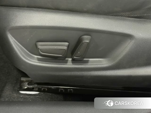 Toyota Corolla id 4205829 из Китая 8