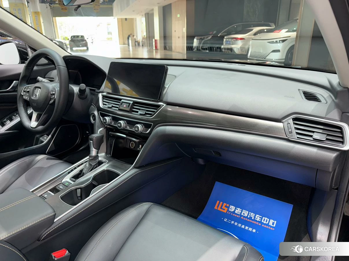 Honda Accord id 4421066 из Китая 8