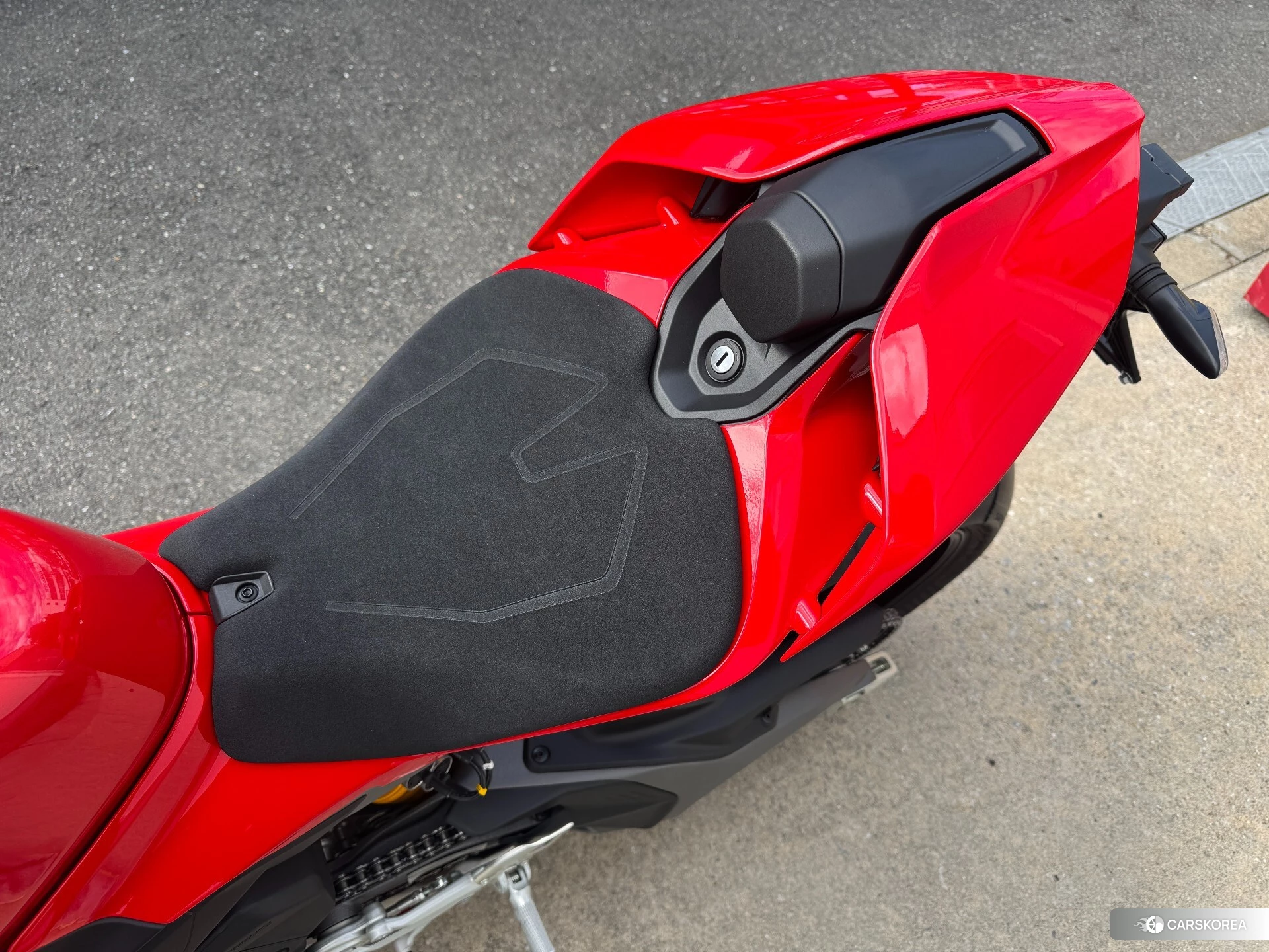 Проданный Ducati PANIGALE V4 S id 4247986 из Японии, фото 8