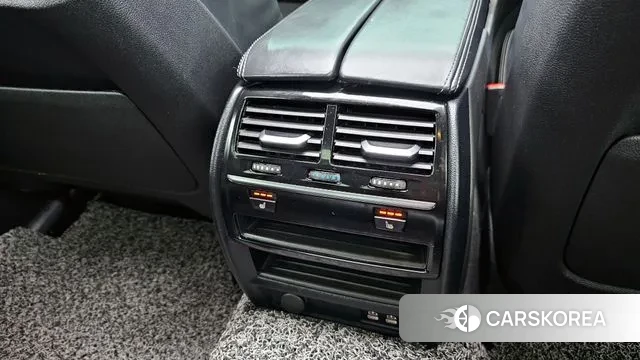 BMW 5 Series (G30) id 3535542 из Кореи 8