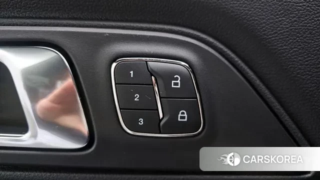 Ford Mustang id 3742690 из Кореи 8