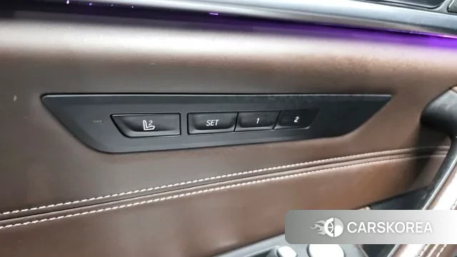 BMW 5 Series (G30) id 3772647 из Кореи 8