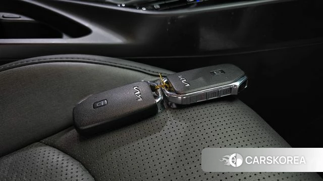 Kia Di Ol Nu Niro id 4415278 из Кореи 8