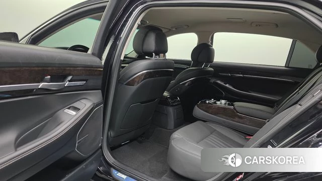 Genesis G90 id 4225176 из Кореи 8