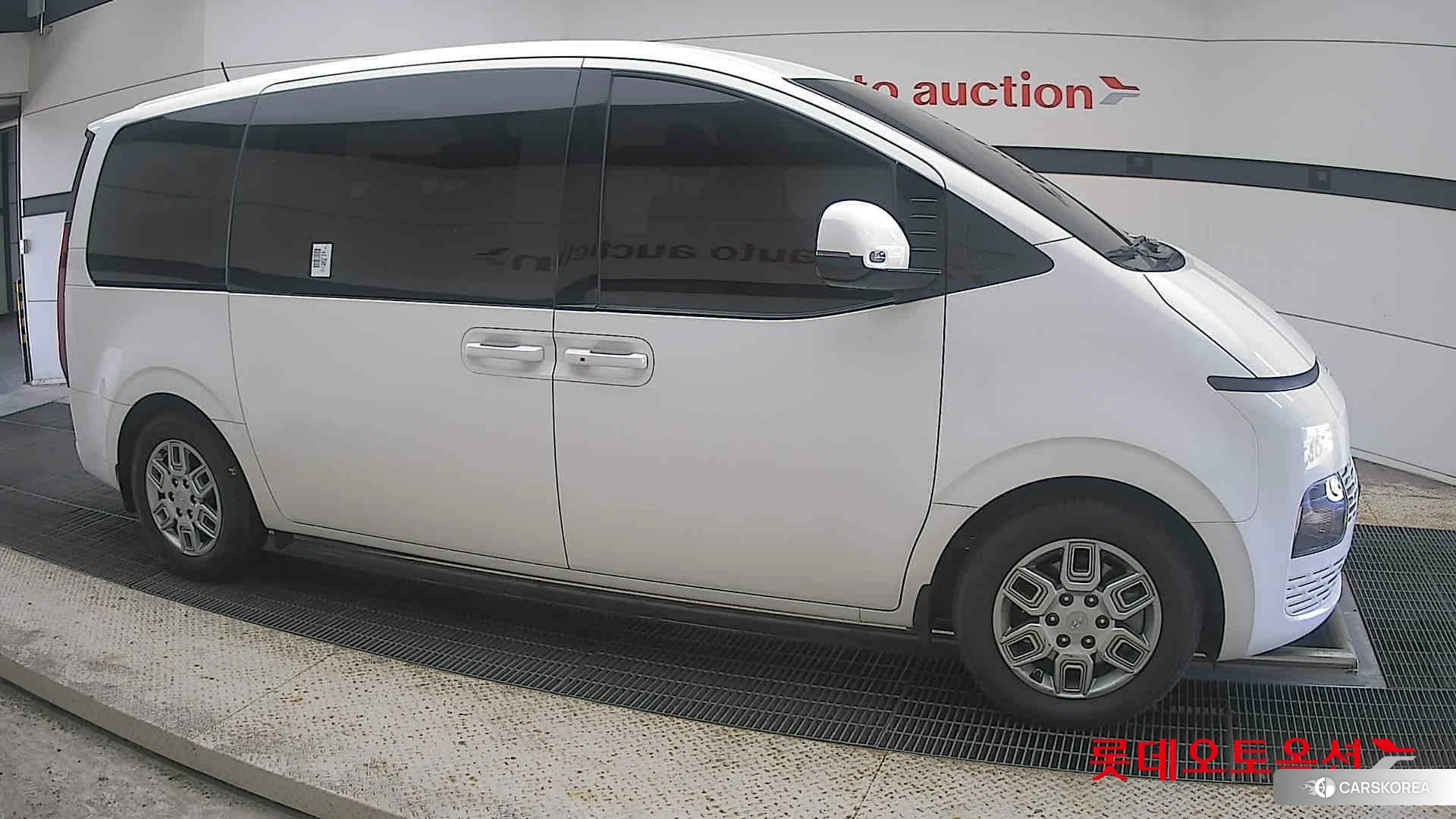 Hyundai Staria id 4902539 из Кореи 8