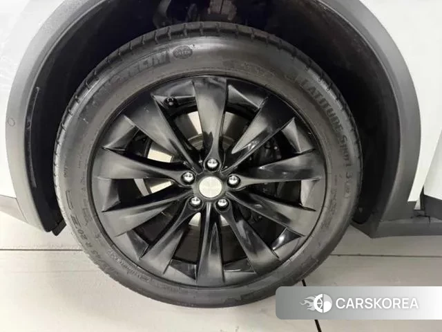 Tesla Model X id 3473997 из Кореи 8