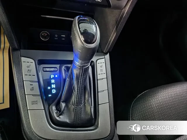 Hyundai Avante AD id 3489943 из Кореи 8