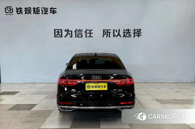 Audi A8 id 4407565 из Китая 8