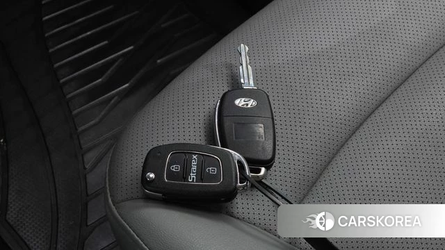 Hyundai The New Grand Starex id 4638308 из Кореи 8