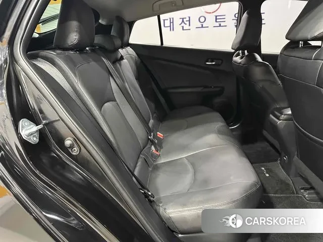 Toyota Prius 4th Generation id 3018859 из Кореи 8