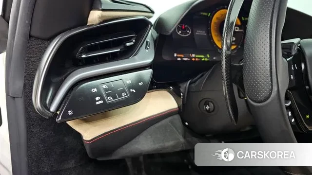 Ferrari SF90 Stradale id 3676267 из Кореи 8