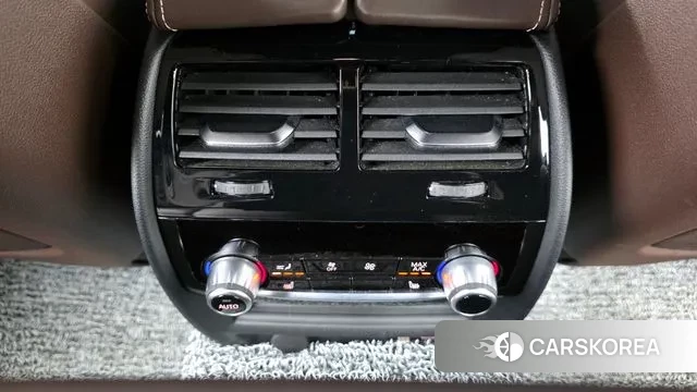 BMW 5 Series (G30) id 3671346 из Кореи 8