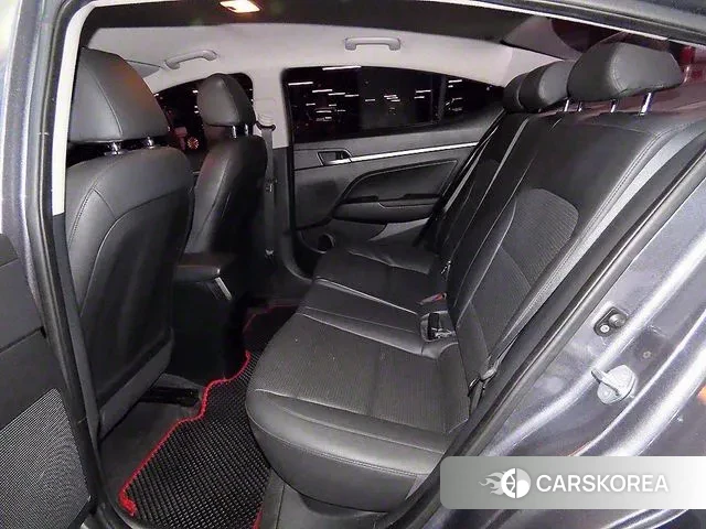 Hyundai Avante AD id 3076876 из Кореи 8