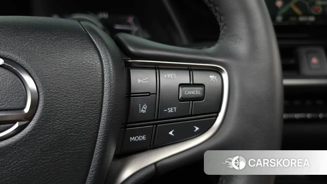 Lexus UX250h id 4432862 из Кореи 8