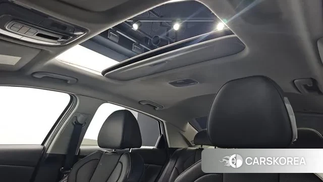 Hyundai Avante (CN7) id 3759855 из Кореи 8