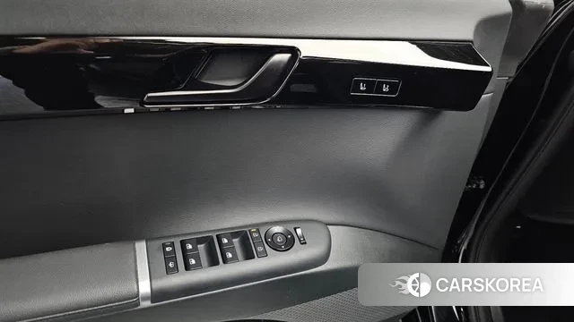 Hyundai Grandeur (GN7) id 3426596 из Кореи 8