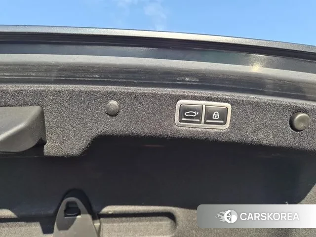 Hyundai Grandeur (GN7) id 3457734 из Кореи 8