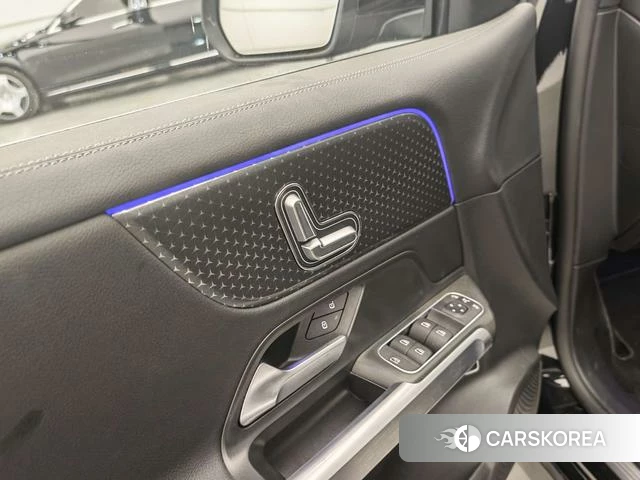 Mercedes-Benz GLB id 4254252 из Китая 8