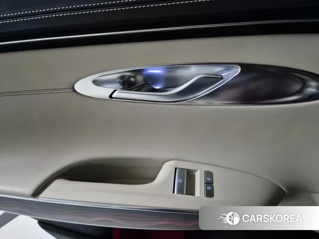 Genesis GV70 id 3467650 из Кореи 8